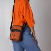 Shweshwe Umhängetasche Orange getragen seitlich